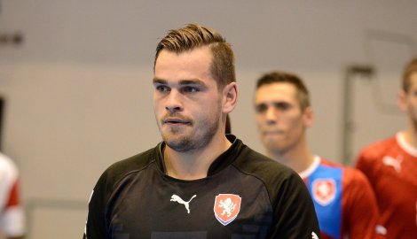 Brankář Benaga Ondřej Vahala: Abych se udržel v reprezentaci, musím si přidávat