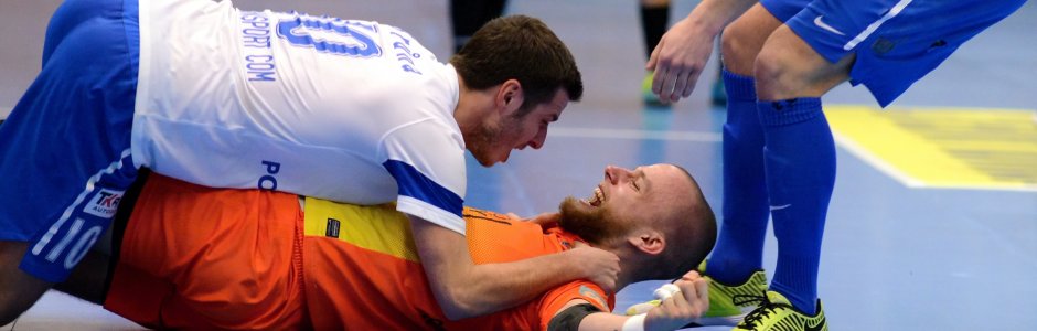 Tango zaskočilo Benago. Ve skvělé podívané padlo šestnáct branek a došlo i na penalty
