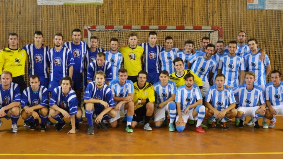 Plzeň žila futsalem. V exhibici se utkala s hokejisty
