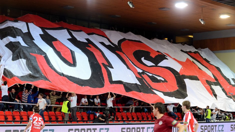 Démoni vzdorovali Slavii pouze první poločas, ve druhém pětkrát inkasovali