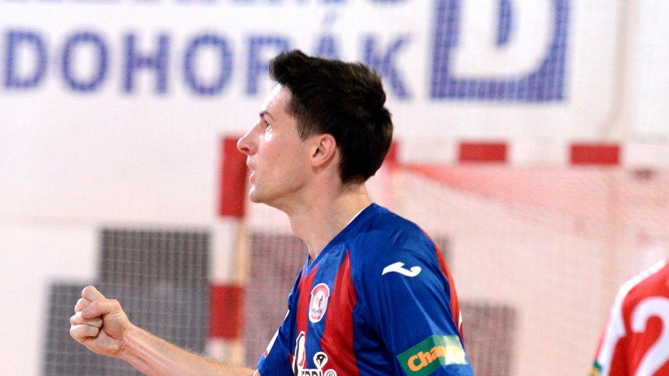 Chrudim a Benago v semifinále. Sparta žije a Plzeň vyrovnala