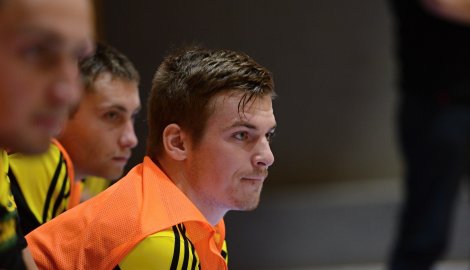 Vácha zachránil Nejzbachu bod v poslední minutě