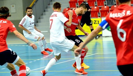 Hattrick Przyczka na Chrudim nestačil