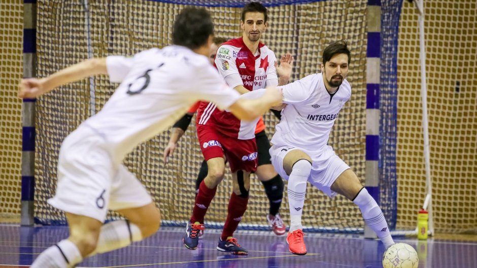 Slavia v Chrudimi vzdorovala, na body to však nestačilo