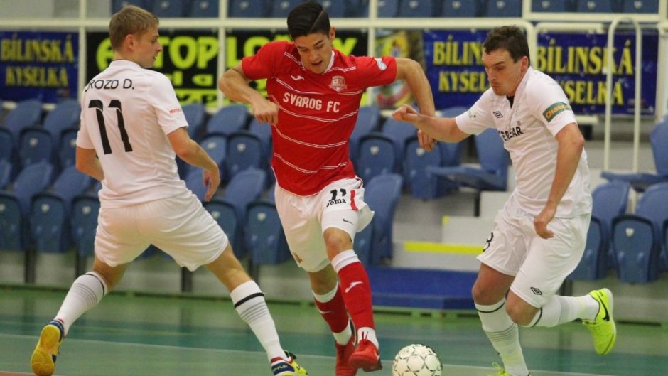 Rozhodl rychlý nástup Chrudimi. Svarog prohrál s mistrem 0:5