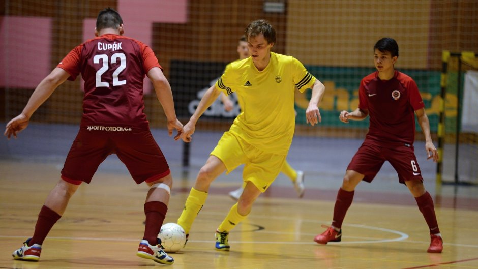 19. KOLO: Plzeň inkasovala v Chrudim třináct branek. Sparta porazila Nejzbach