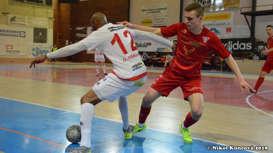 Slavia na úvod sezony vyzve Helas Brno