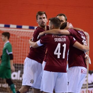 2018103-20-54-15-futsal-sparta-plzen-20181003-22.jpg