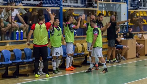 VÝSLEDKY: Bazooka drží neporazitelnost
