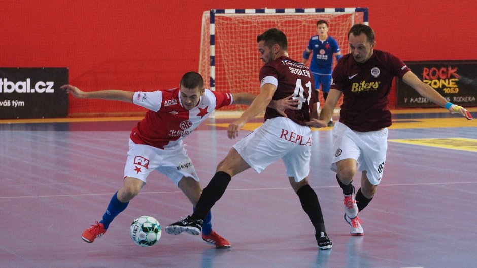 Na futsalové derby pražských "S" v sobotu po obědě do Edenu