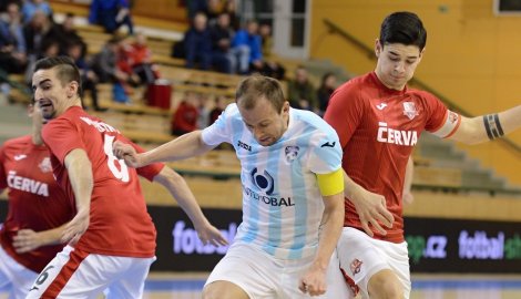 Televizní souboj nabídl drama. Pzlni nestačil ani hattrick Rešetára