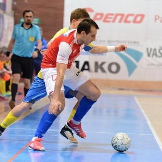 20190417-21-04-35-futsal-slavia-plzen-20190417-11.jpg