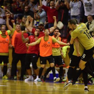 2019052-21-16-28-futsal-chrudim-sparta-20190502-17.jpg