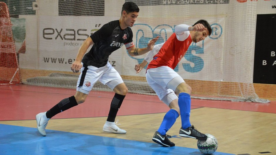 Slavia před nedělním zápasem mobilizuje fanoušky. Potřebuje vyrovnat sérii