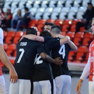 2019055-21-37-55-futsal-slavia-teplice-20190505-10.jpg