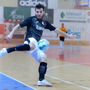 2019055-21-37-55-futsal-slavia-teplice-20190505-6.jpg