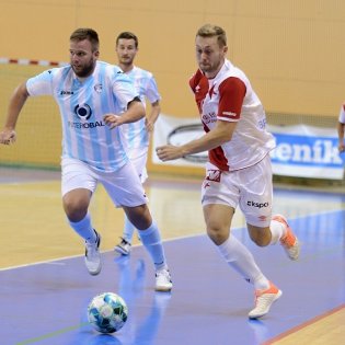 20190913-21-02-59-futsal-plzen-slavia-20190913-10.jpg