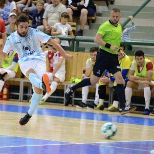 20190913-21-02-59-futsal-plzen-slavia-20190913-15.jpg