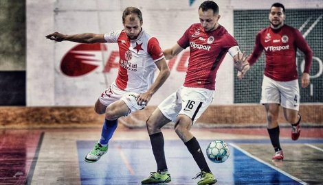 Slavia derby ostudně nezvládla