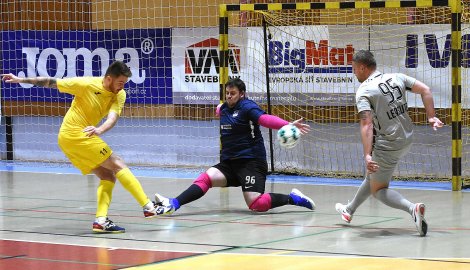 Vysokomýtští rozstříleli Tango Hodonín
