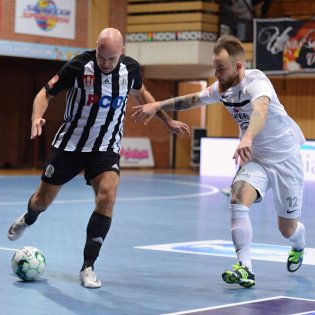2019125-21-16-30-futsal-dynamo-melnik-20191205-16.jpg