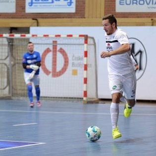 2019125-21-16-30-futsal-dynamo-melnik-20191205-5.jpg