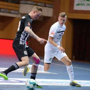 2019125-21-16-30-futsal-dynamo-melnik-20191205-7.jpg