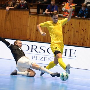 20200210-20-47-48-futsal-nejzbach-demoni-20200210-17.jpg
