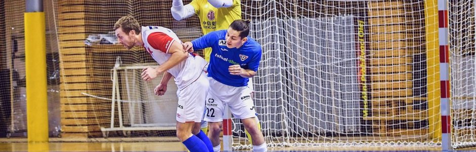 Zápas na Helasu rozhodl brankář Slavie Žežulka