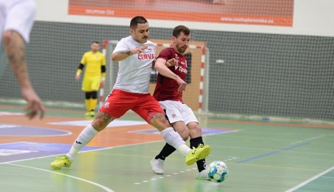 Vyrovnané utkání se Spartou skončilo remízou. Hattrickem se blýskl Černý