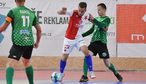 Slavia nastřílela Vlkům sedm branek