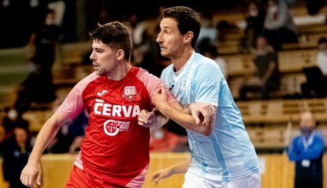 SOUHRN KOLA: Derby odloženo kvůli koronaviru. Plzeň zvládla první ostrý test