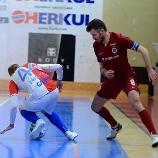 20210115-21-16-01-futsal-slavia-sparta-20210115-5.jpg