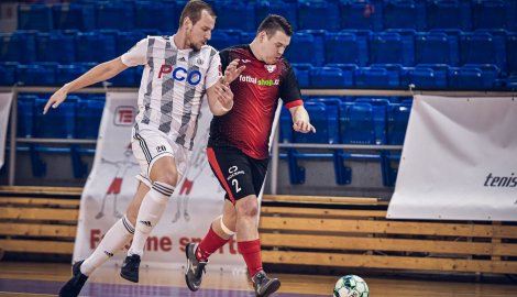 Duel Helasu s Dynamem rozhodl Ivan Šarközy
