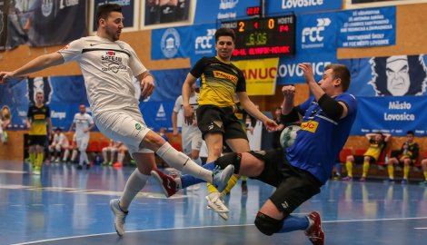 Další vyrovnaný souboj Rapidu s Mělníkem skončil dělbou bodů za remízu 4:4