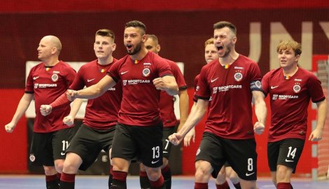 Ve třetím derby rozhodl penaltový rozstřel