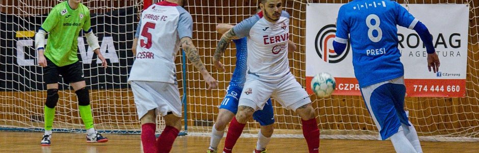 Svarog ovládl čtvrtfinálovou sérii poměrem 3:0 a postupuje dál