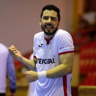 20210511-20-09-33-futsal-chrudim-teplice-20210511-13.jpg