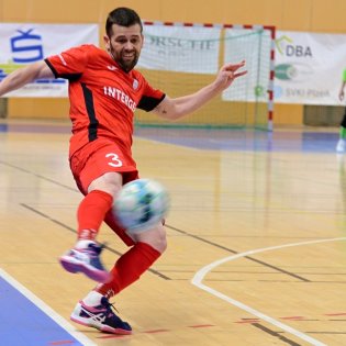 20210521-00-13-39-futsal-plzen-chrudim-20210520-1.jpg