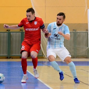 20210521-00-13-39-futsal-plzen-chrudim-20210520-12.jpg