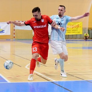 20210521-00-13-39-futsal-plzen-chrudim-20210520-16.jpg