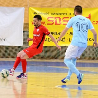 20210521-00-13-39-futsal-plzen-chrudim-20210520-3.jpg