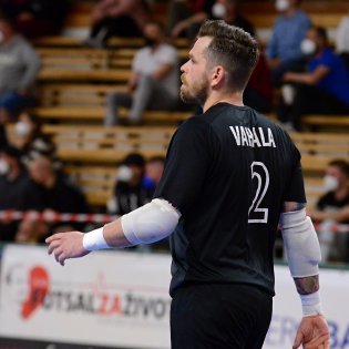 20210521-00-13-40-futsal-plzen-chrudim-20210520-20.jpg