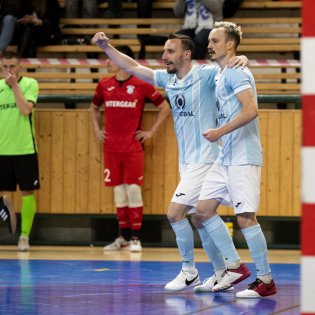 20210528-08-57-26-futsal-plzen-chrudim-20210527-11.jpg