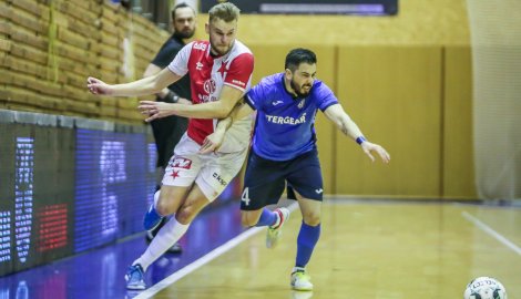 TAHÁK KOLA: Bitva dvou neporažených! Chrudim přivítá Slavii