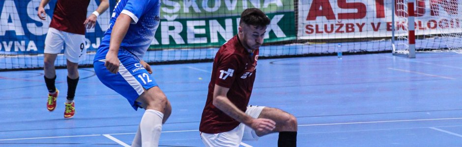 Sparta doma poprvé uspěla, Helas porazila 6:2