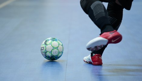 Divoký závěr přinesl futsalistům Dynama bod za remízu