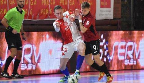 Sparta na Slavii ztrácí. Aby se v tabulce dostala před sešívané, musí vyhrát