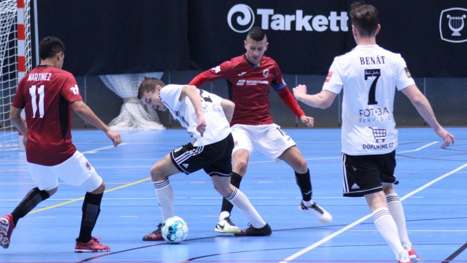 Sparta doma porazila Dynamo 10:2