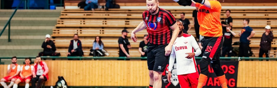 První bod vystřílel Teplicím Adriano. Hůla ani jednou neinkasoval